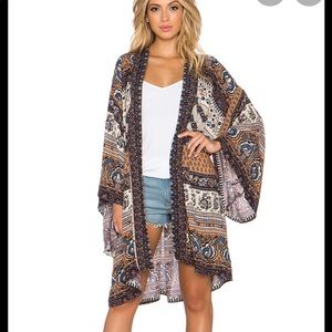 Novella Royale Sienna Tangier Hitchhiker kimono